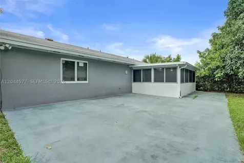 7812 SW 7th Place North Lauderdale FL 33068