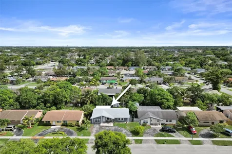 7812 SW 7th Place North Lauderdale FL 33068