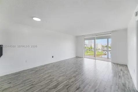 2851 Leonard Drive Aventura FL 33160