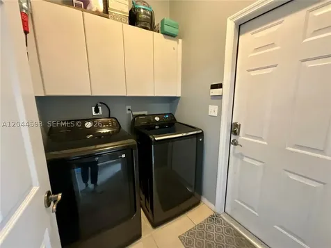 2335 SE 4th Place Homestead FL 33033