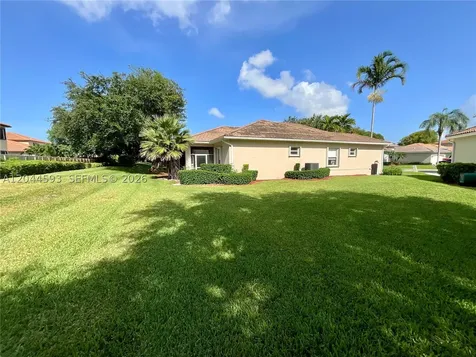 2335 SE 4th Place Homestead FL 33033