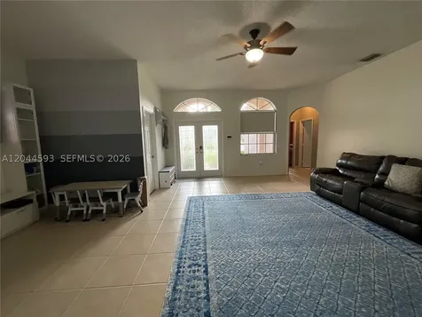 2335 SE 4th Place Homestead FL 33033