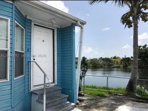 1233 SW 130 Avenue Miami FL 33184