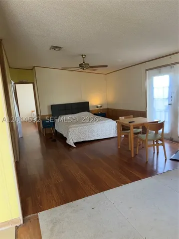1233 SW 130 Avenue Miami FL 33184