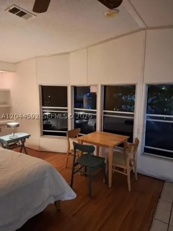 1233 SW 130 Avenue Miami FL 33184