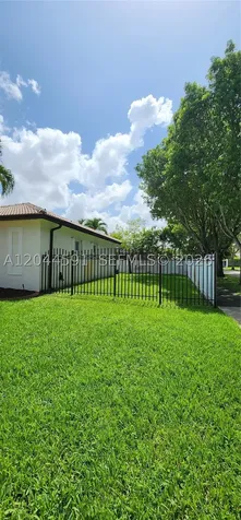 16507 NW 91st Avenue Miami Lakes FL 33018