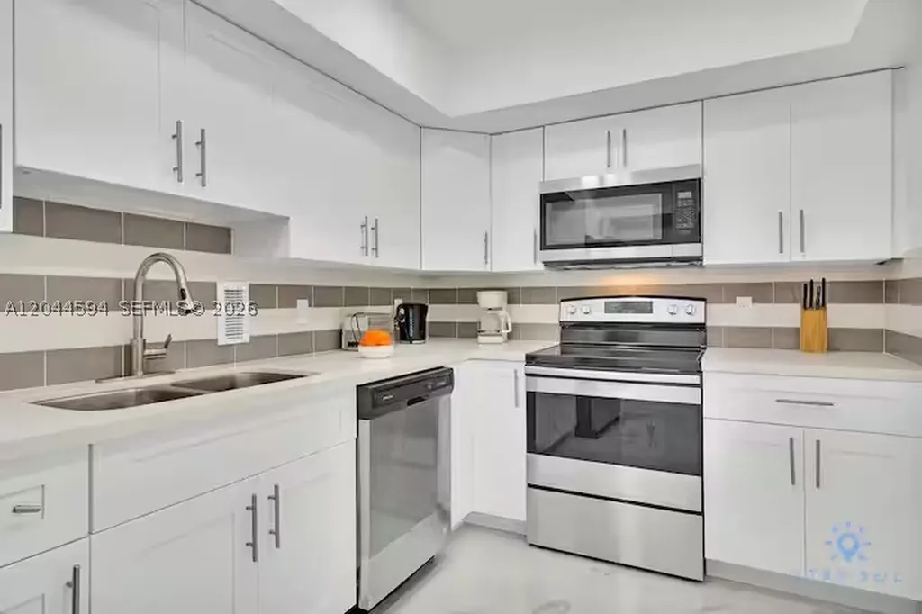 3901 S Ocean Drive Hollywood FL 33019