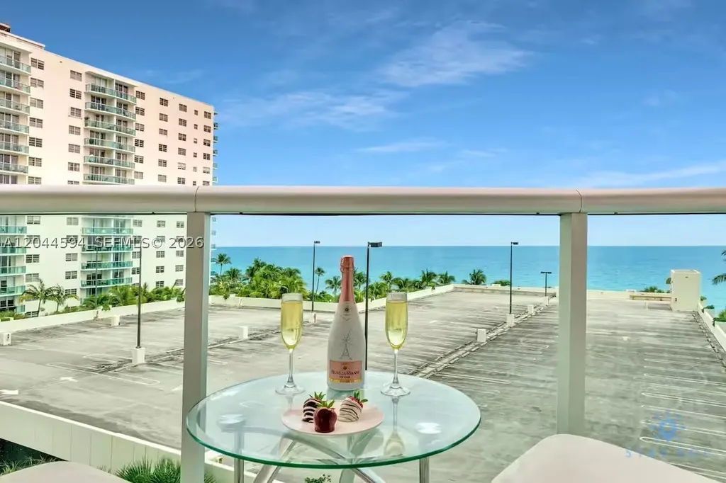 3901 S Ocean Drive Hollywood FL 33019