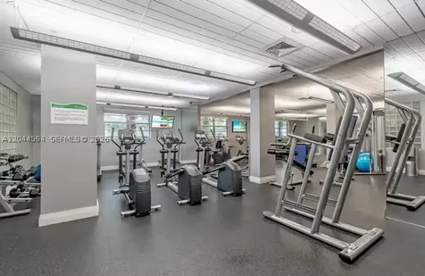 3901 S Ocean Drive Hollywood FL 33019