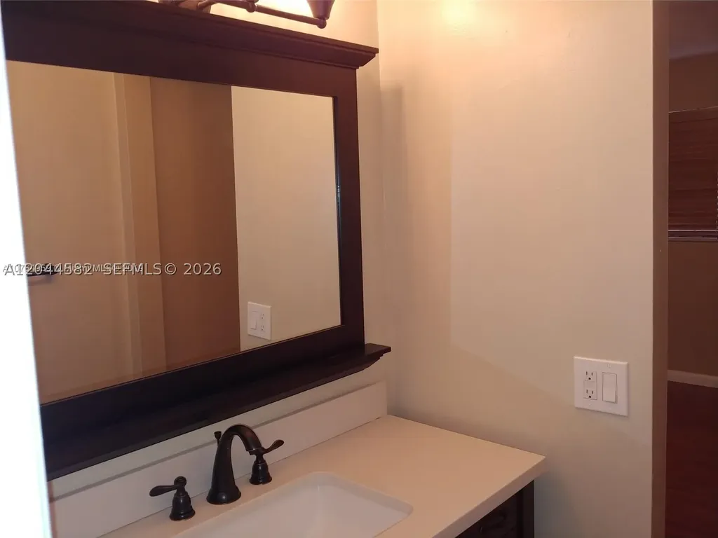 660 Tennis Club Drive Fort Lauderdale FL 33311