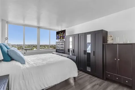 7441 Wayne Avenue Miami Beach FL 33141