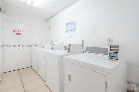 7035 NW 186th Street Hialeah FL 33015