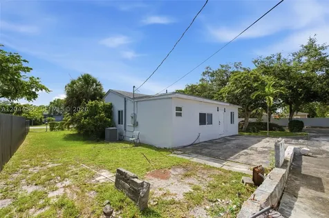 12475 NW 10th Avenue North Miami FL 33168