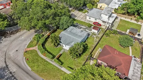 12475 NW 10th Avenue North Miami FL 33168