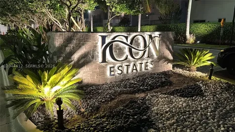 10381 NW 67th Terrace Doral FL 33178