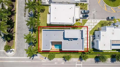 10381 NW 67th Terrace Doral FL 33178