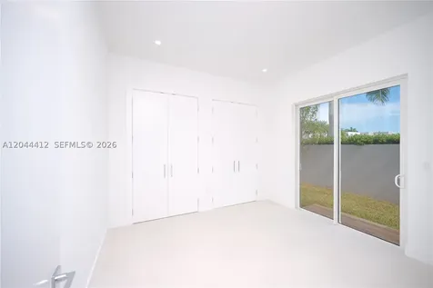 10381 NW 67th Terrace Doral FL 33178