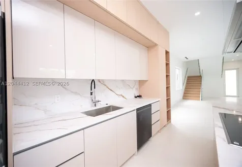 10381 NW 67th Terrace Doral FL 33178