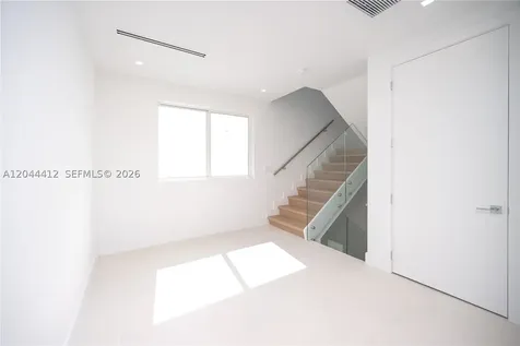 10381 NW 67th Terrace Doral FL 33178