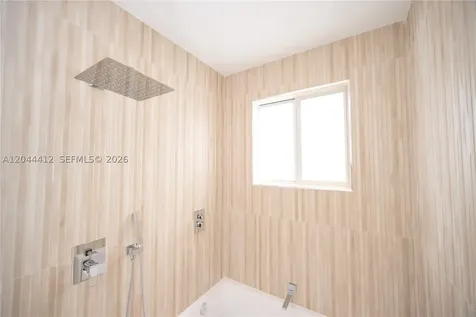 10381 NW 67th Terrace Doral FL 33178