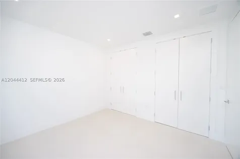 10381 NW 67th Terrace Doral FL 33178