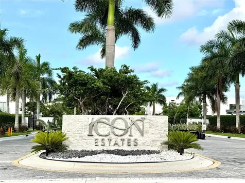 10381 NW 67th Terrace Doral FL 33178