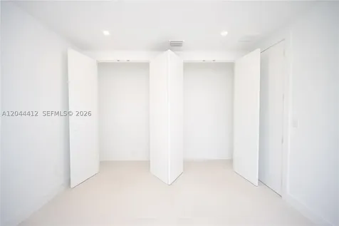 10381 NW 67th Terrace Doral FL 33178