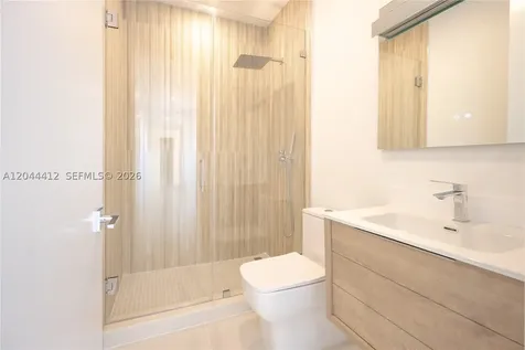 10381 NW 67th Terrace Doral FL 33178