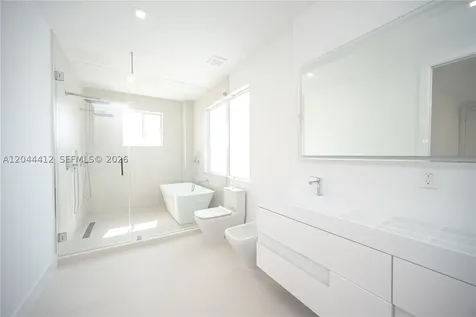 10381 NW 67th Terrace Doral FL 33178