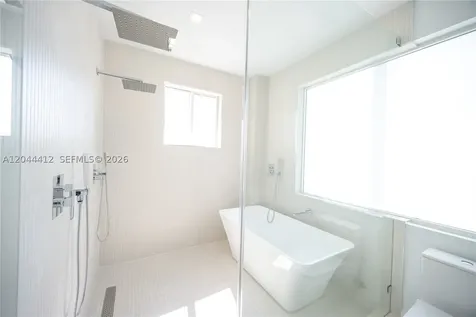 10381 NW 67th Terrace Doral FL 33178