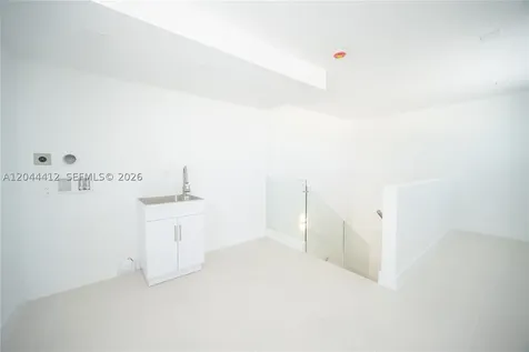 10381 NW 67th Terrace Doral FL 33178