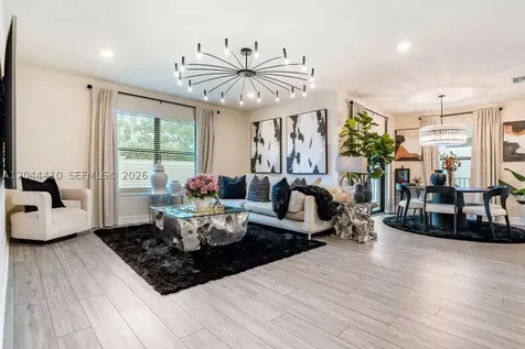 2940 Shortleaf Avenue Lauderdale Lakes FL 33311