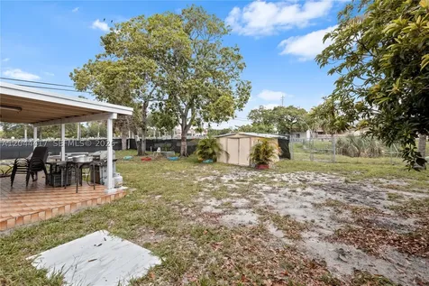 5631 NW 174th Drive Miami Gardens FL 33055
