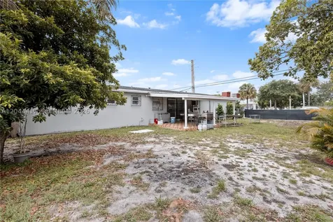 5631 NW 174th Drive Miami Gardens FL 33055