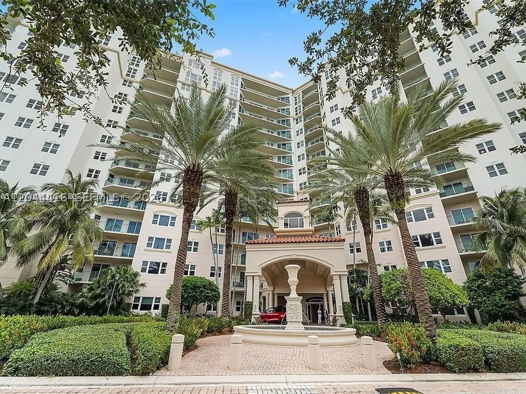 19900 E Country Club Drive Aventura FL 33180