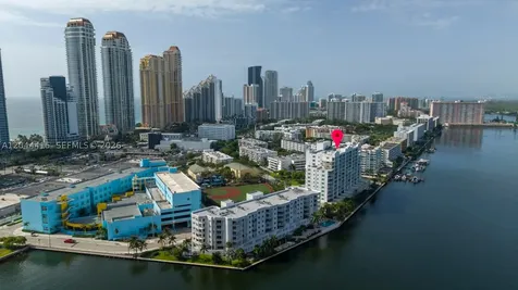 18100 N Bay Road Sunny Isles Beach FL 33160