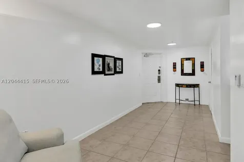 18100 N Bay Road Sunny Isles Beach FL 33160