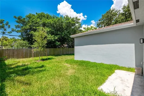 731 SW 6th Street Dania Beach FL 33004
