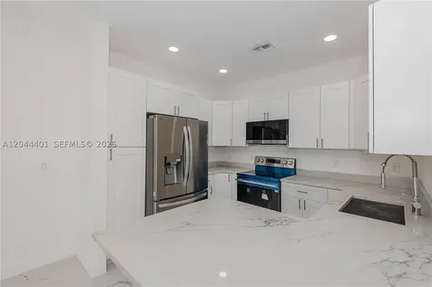 731 SW 6th Street Dania Beach FL 33004