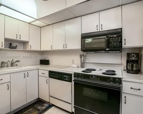 100 Bayview Drive Sunny Isles Beach FL 33160