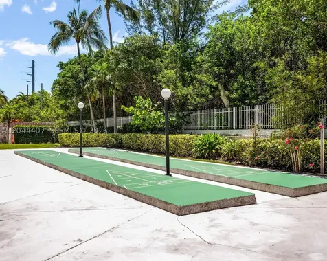 100 Bayview Drive Sunny Isles Beach FL 33160