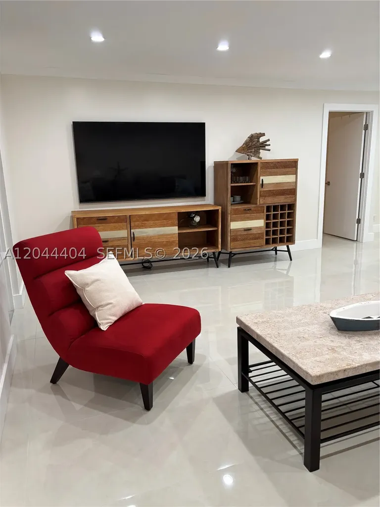 3725 S Ocean Drive Hollywood FL 33019