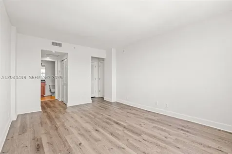 401 69th Street Miami Beach FL 33141