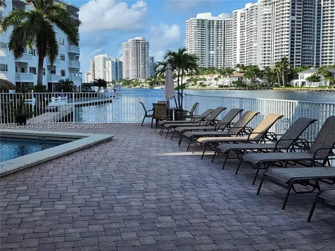 3161 S Ocean Drive Hallandale Beach FL 33009