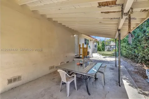 45 SE 14th Street Dania Beach FL 33004