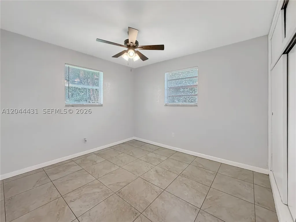 533 NW 15th Way Fort Lauderdale FL 33311