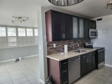 3161 S Ocean Drive Hallandale Beach FL 33009