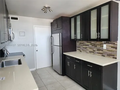 3161 S Ocean Drive Hallandale Beach FL 33009