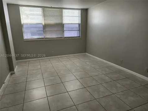 3161 S Ocean Drive Hallandale Beach FL 33009