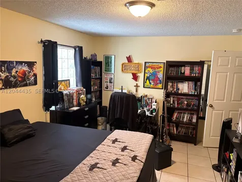 9217 SW 157th Path Miami FL 33196